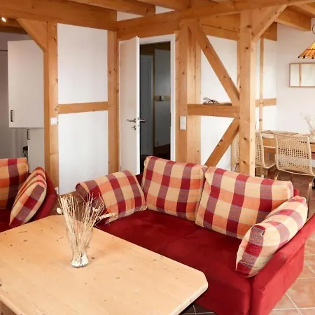 Ferienhaus Am See West100